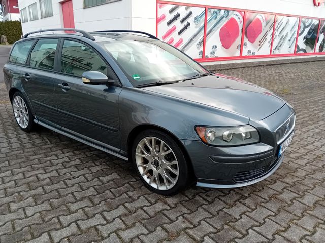 Volvo V50 Kombi 2.4 Kinetic  "Tüv  01/2026 +ZR neu"