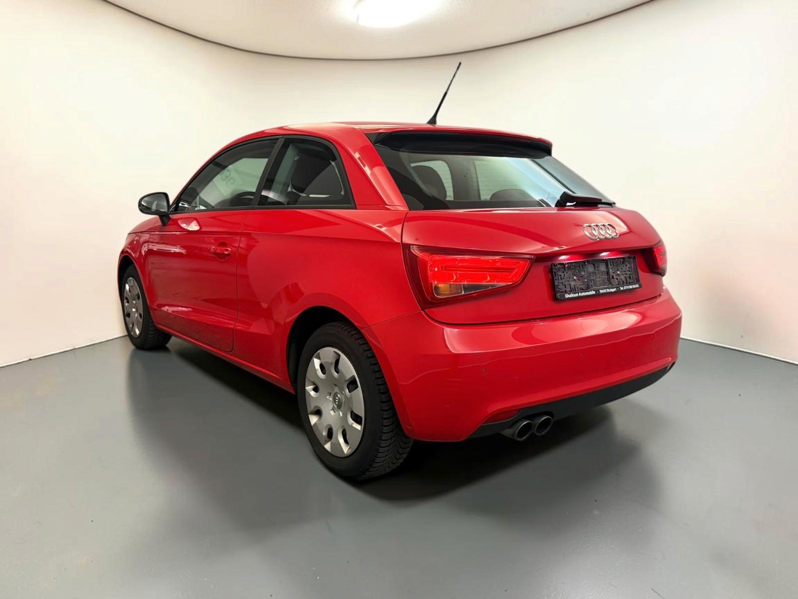 Audi A1 ambition*NAVI*SHZ*LÜCKENLOS AUDI S-HEFT*KLIMA