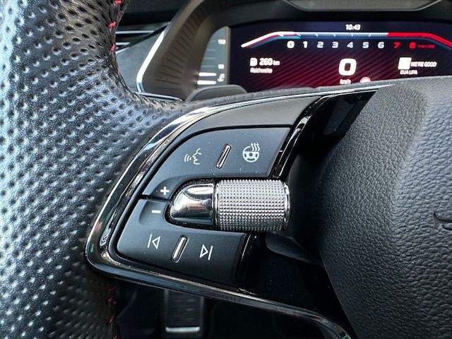 Octavia Combi RS MASSAGE;PANO;NAV;KAMERA