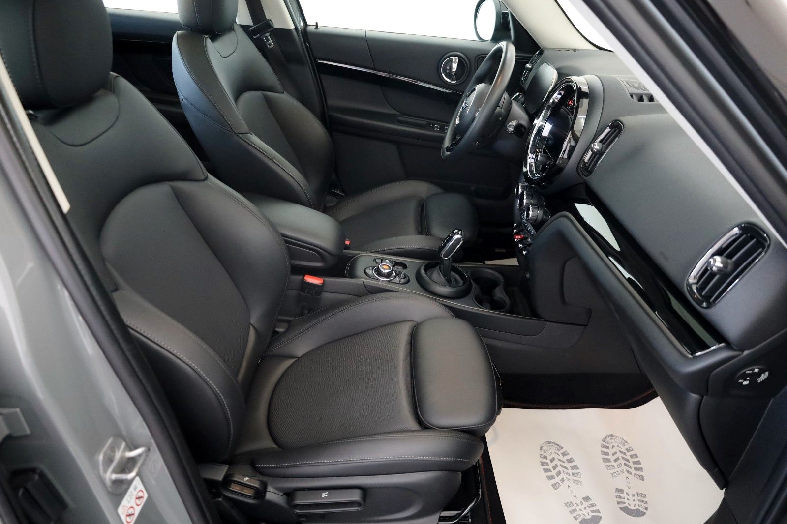 Fahrzeugabbildung MINI Countryman Cooper All4,Chili+,T.Leder,Navi,Panor