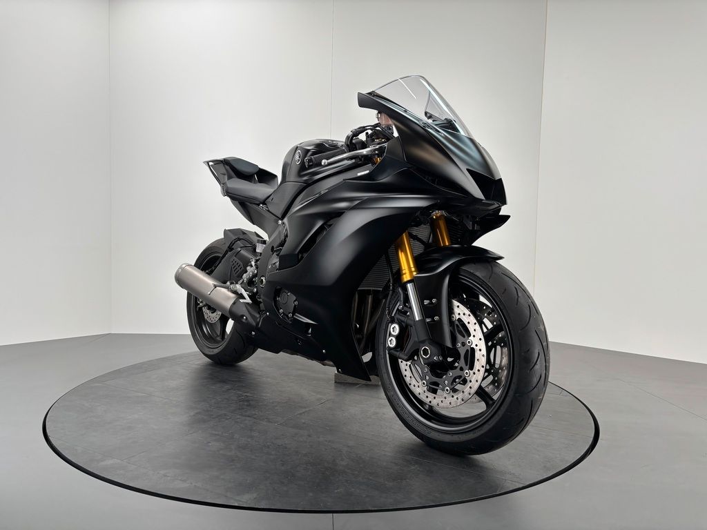 Fahrzeugabbildung Yamaha YZF R6 RACE *NEUFAHRZEUG MJ 25 *UMBAU MÖGL.