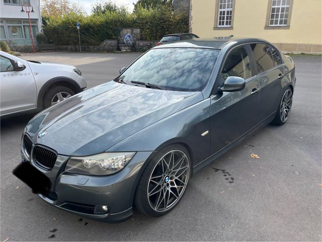 BMW 320i - Lim. Facelift/ Xenon/KW Fahrwerk