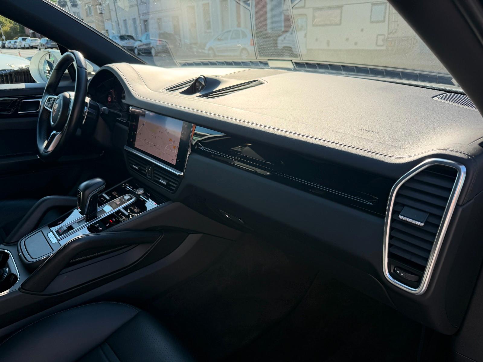 Porsche Cayenne COUPE E-Hybrid APPROVED SPORTABGAS PANO