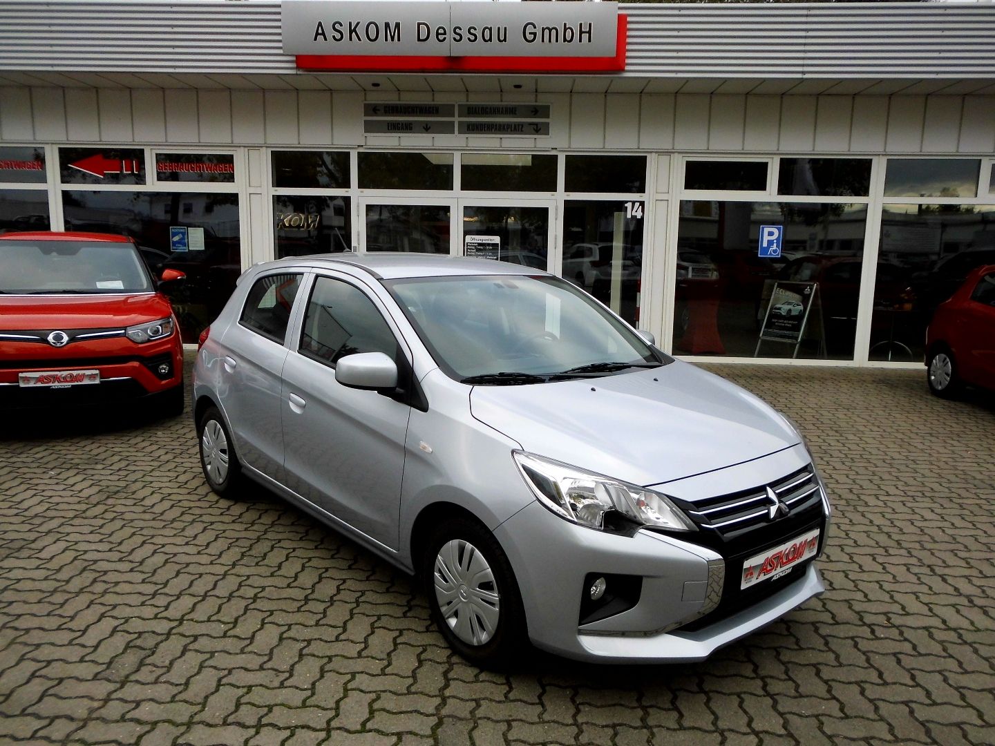 MITSUBISHI Space Star
