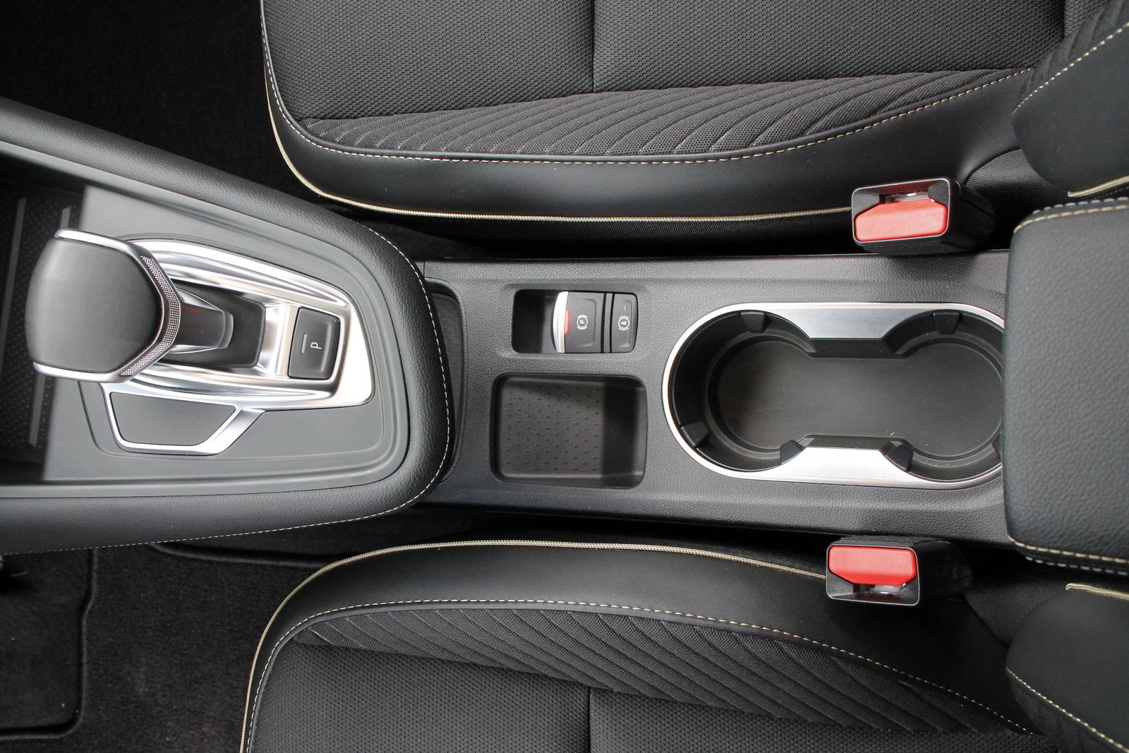 Fahrzeugabbildung Renault Symbioz Iconic E-Tech Full Hybrid 145