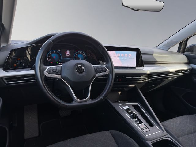 Golf VIII Variant 2.0 TDI Life DSG AHK ACC LED