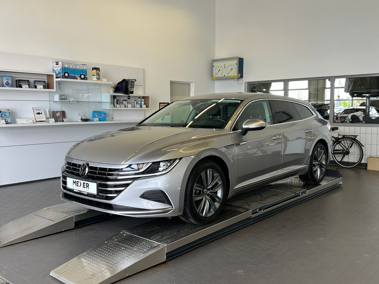 Fahrzeugabbildung Volkswagen Arteon Shooting Brake Elegance 2.0 TDI DSG *AHK,