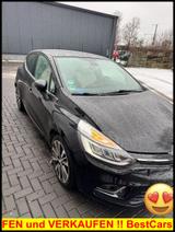 Renault Clio Initiale Paris Automatik Leder Xenon SzHz P - Renault Clio: Initial