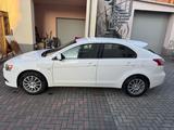 Mitsubishi Lancer 1.5 Klima/PDC/Licht-Regensensor - Mitsubishi Lancer mit Benzin-Antrieb