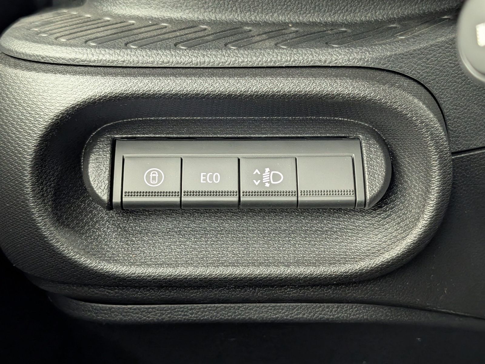 RENAULT Twingo E-TECH Techno 80 Urban Range 18-Zoll – Bild 42