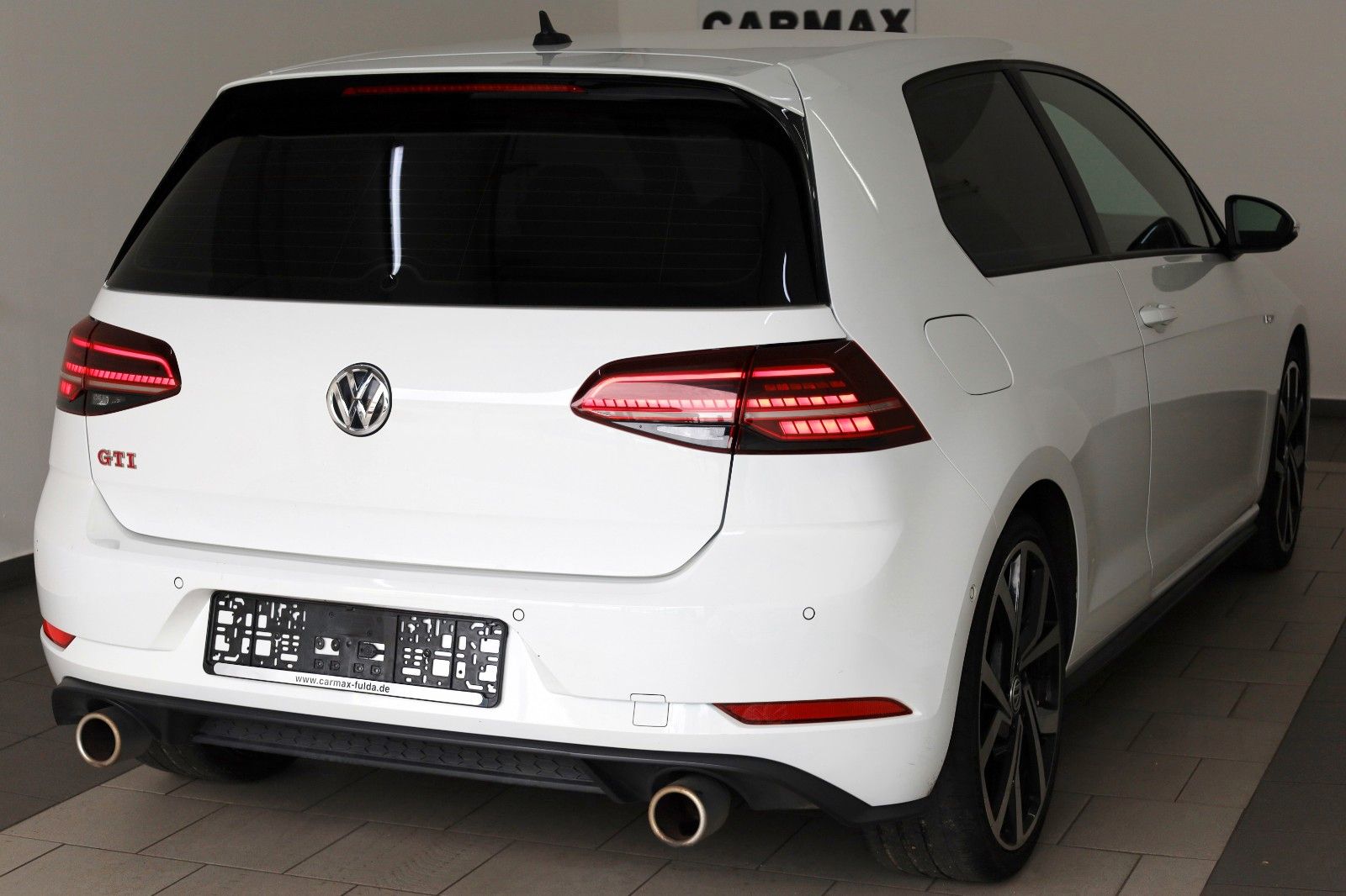 Fahrzeugabbildung Volkswagen Golf VII Lim. GTI Performance Navi,LED,SH,ACC