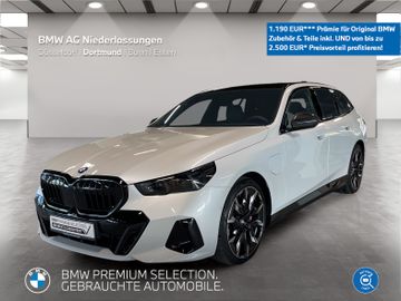 BMW Leasingangebot: BMW 550e xDrive Touring Leasing ab 821,10€¹ M Sport 