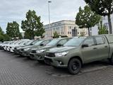 Toyota HILUX ELCH DOUBLE CAB DUTY 4X4 BUNDESWEHR HARDTO - Toyota Hilux mit Diesel-Antrieb: Geländewagen