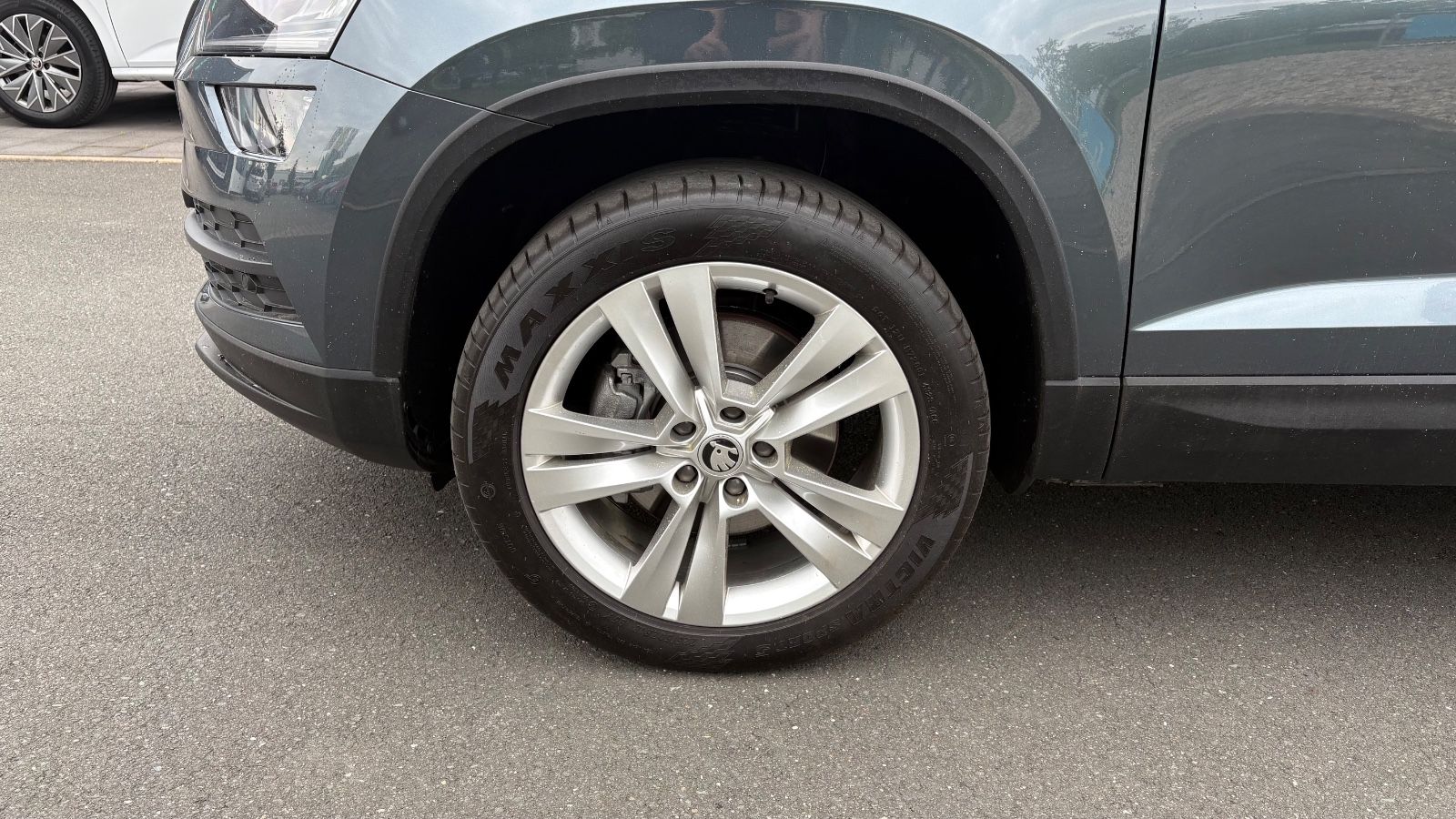 Skoda Karoq Style 2.0 TDI 4x4 AHK NAVI LED TEMPOMAT foto 10
