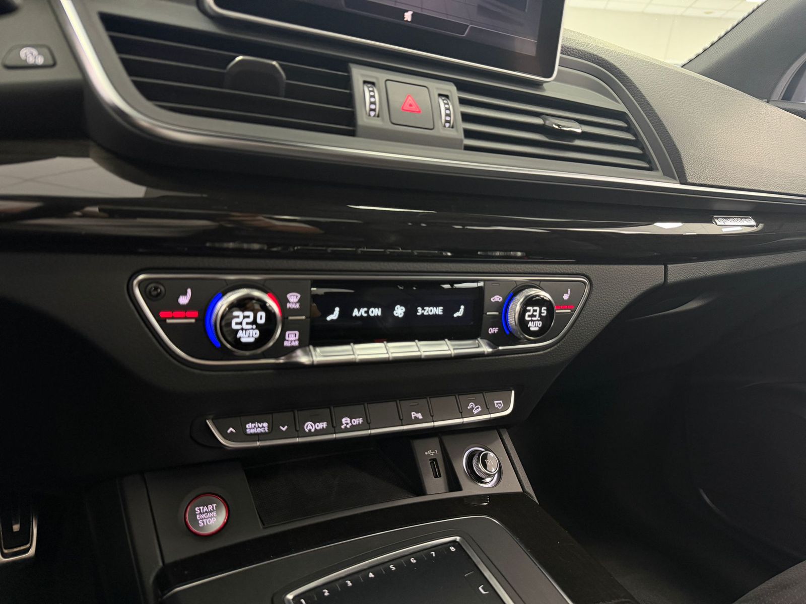 Audi SQ5 3.0 TDI quattro*STHZG*AHK*ACC*MATRIX*M-Ride* foto 16
