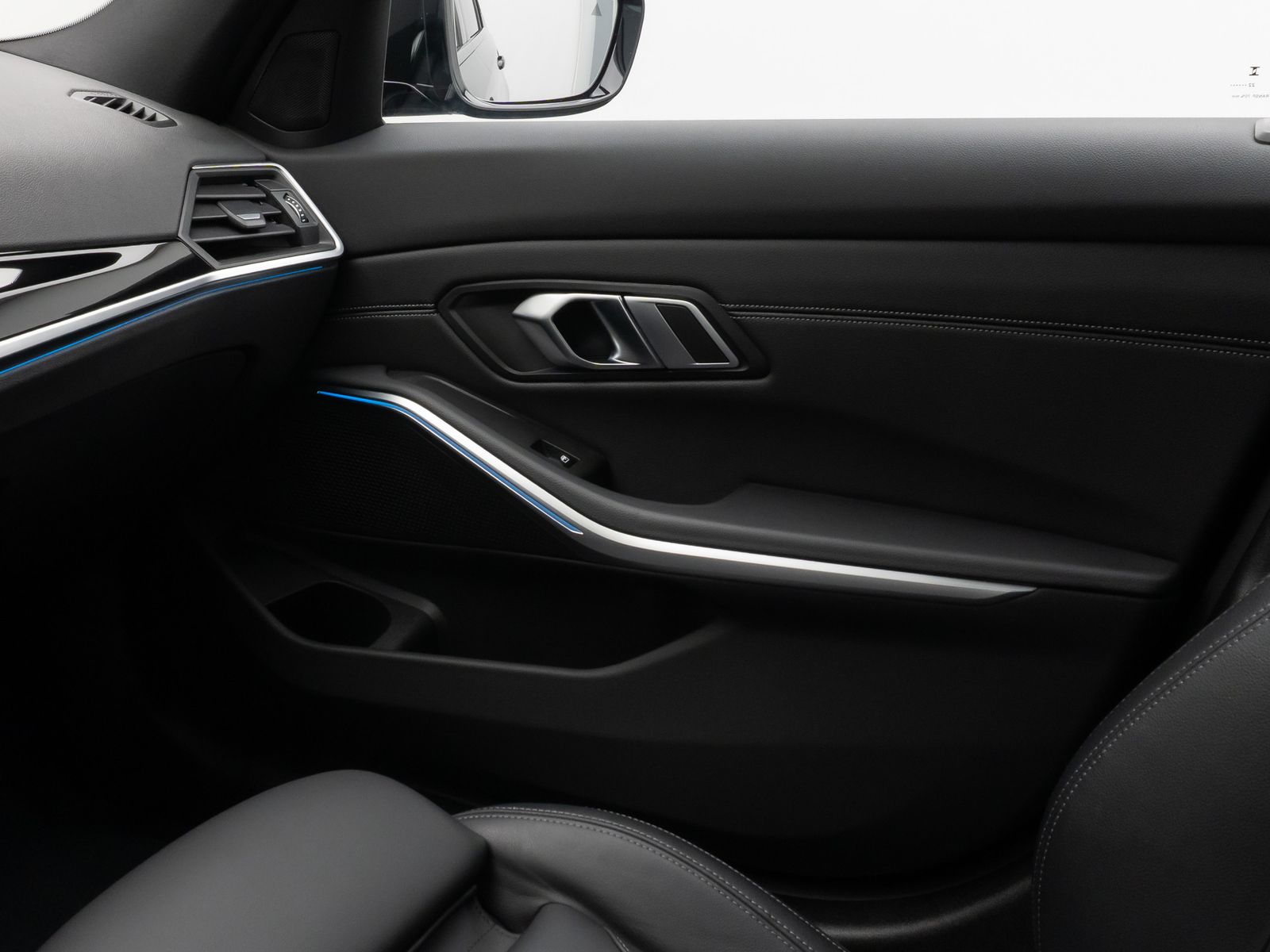 Fahrzeugabbildung BMW 330d Kamera DAB HiFi Leder Sport AdaptLED 18Zoll