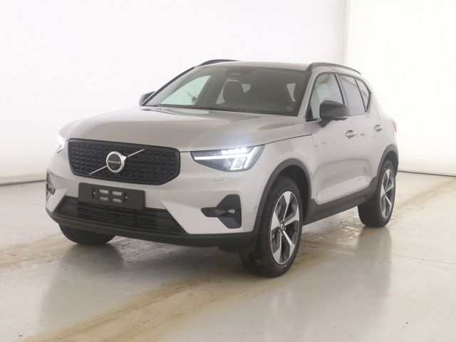 Volvo XC40 B4 Plus Dark*PANOSD*360*ACC*BLIS*AHK