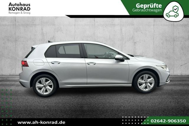 Fahrzeugabbildung Volkswagen Golf VIII Lim. Life 2.0 TDI DSG*ACC*NAVI*APP