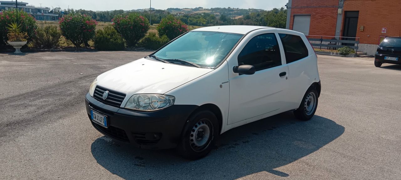 2005 Fiat Punto