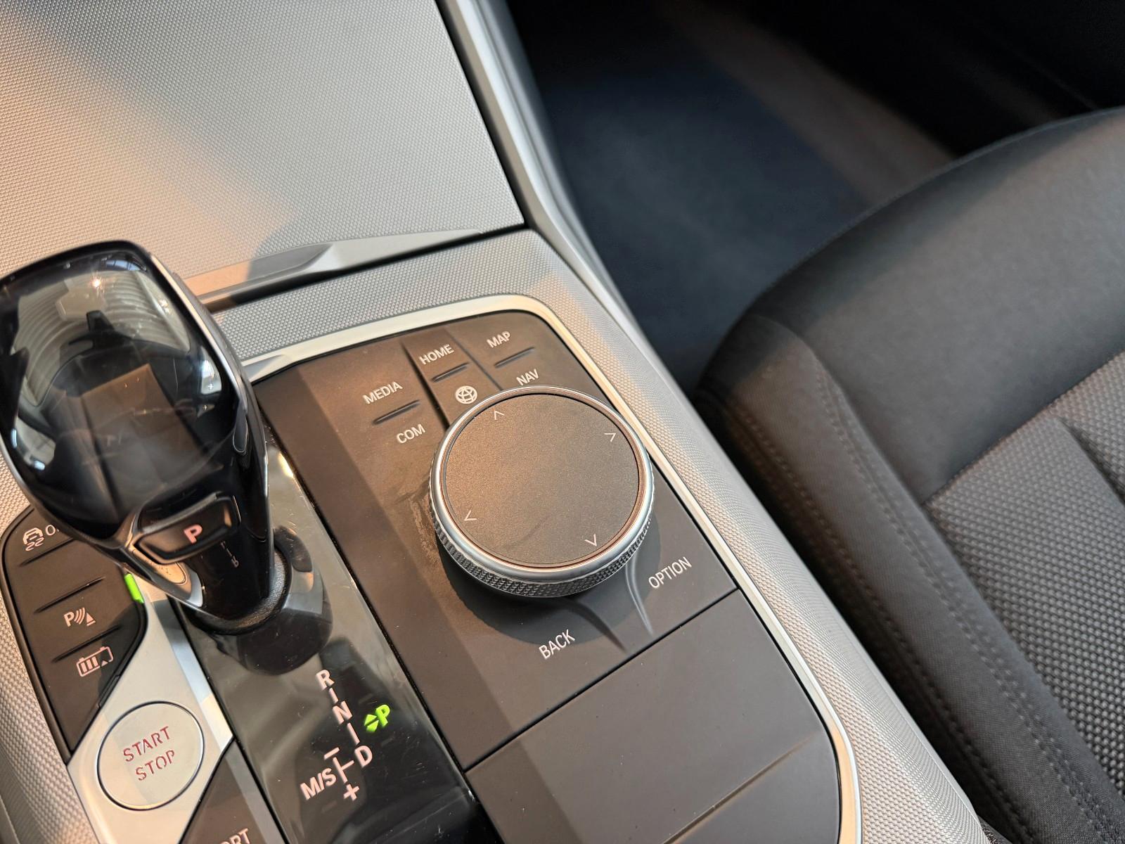 BMW 330E TOURING 292CH ADVANTAGE