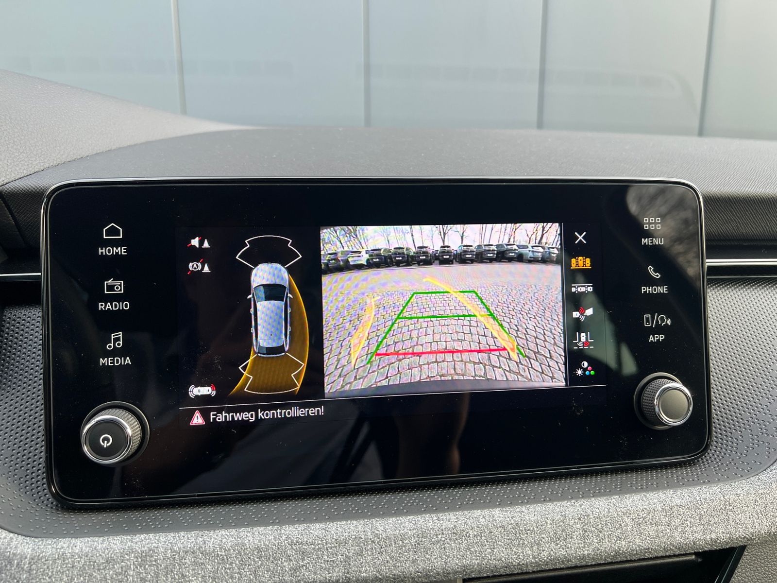 Fahrzeugabbildung SKODA Scala Selection 1.0 TSI DSG *AHK, LED, ACC, Kame