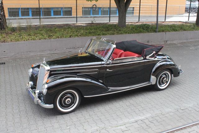 Mercedes-Benz 220 Cab. A