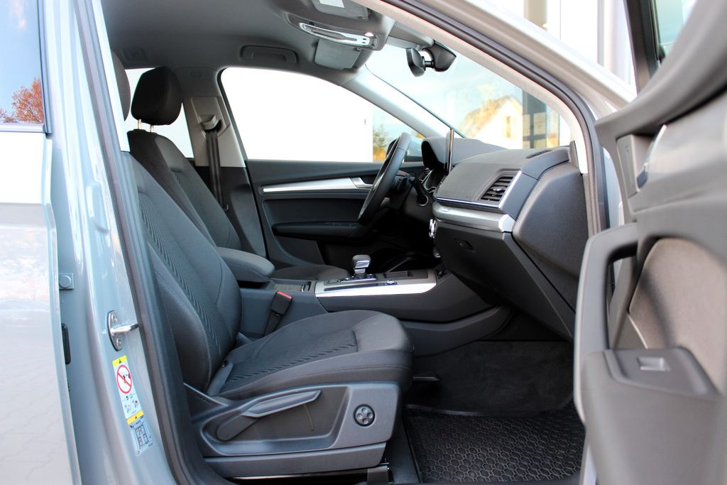 AUDI Q5 40 TDI/MAGNETIC RIDE/MATRIX/ADVANCED AUDI Q5 40 TDI/MAGNETIC RIDE/MATRIX/ADVANCED