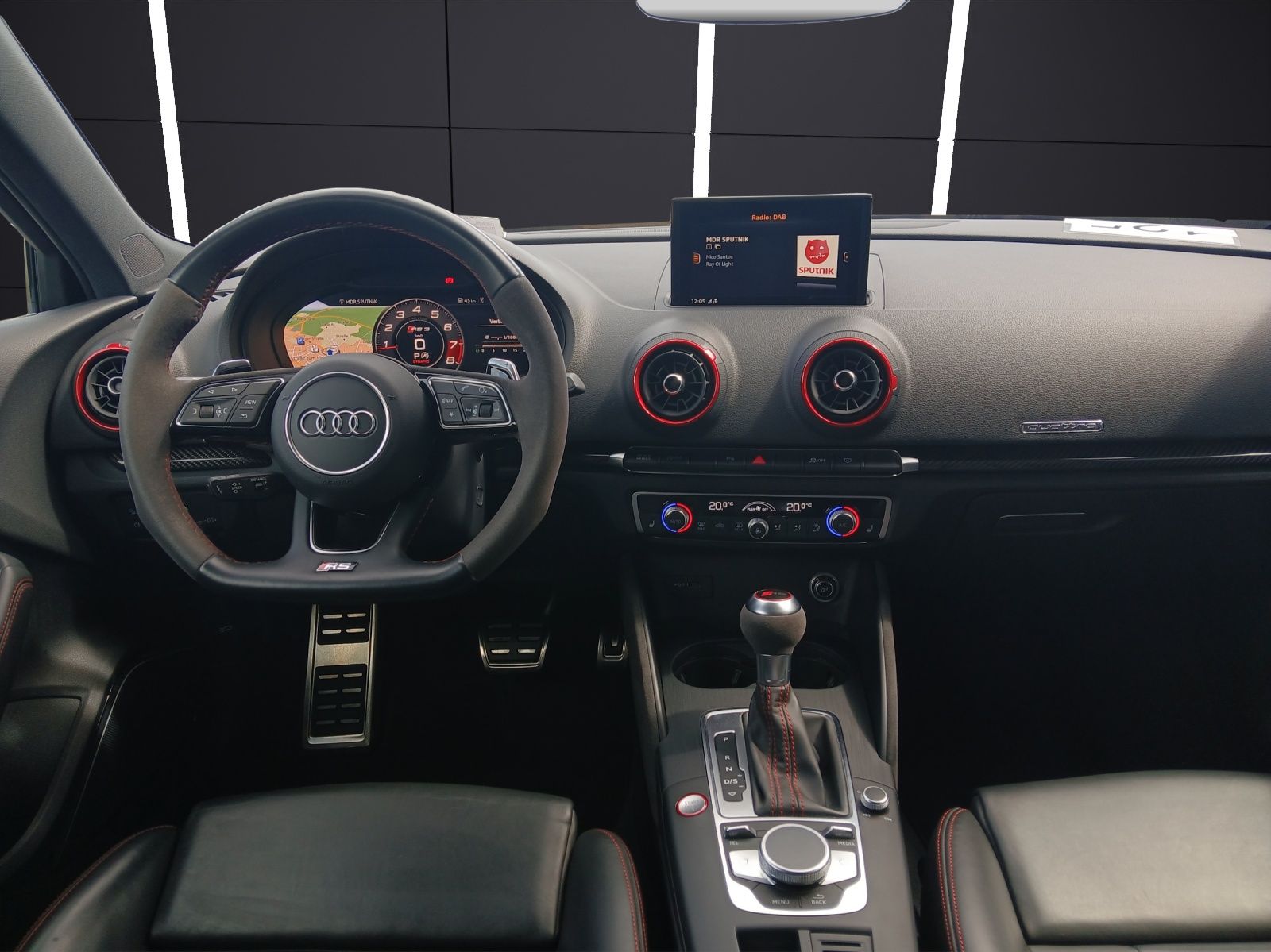 Fahrzeugabbildung Audi RS 3 Sportback quattro S-tronic Matrix Navi AVC