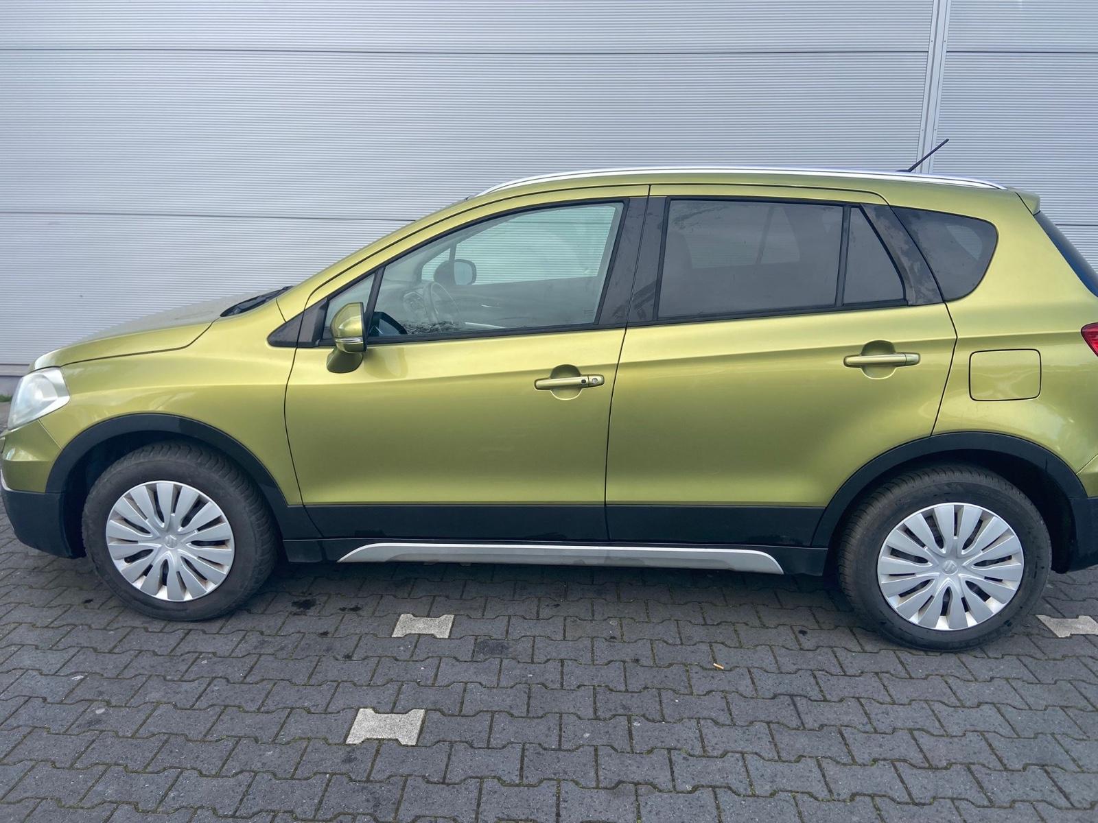 Suzuki SX4 Comfort + 4x4 Navi Kamera Tüv Neu Leder!!!