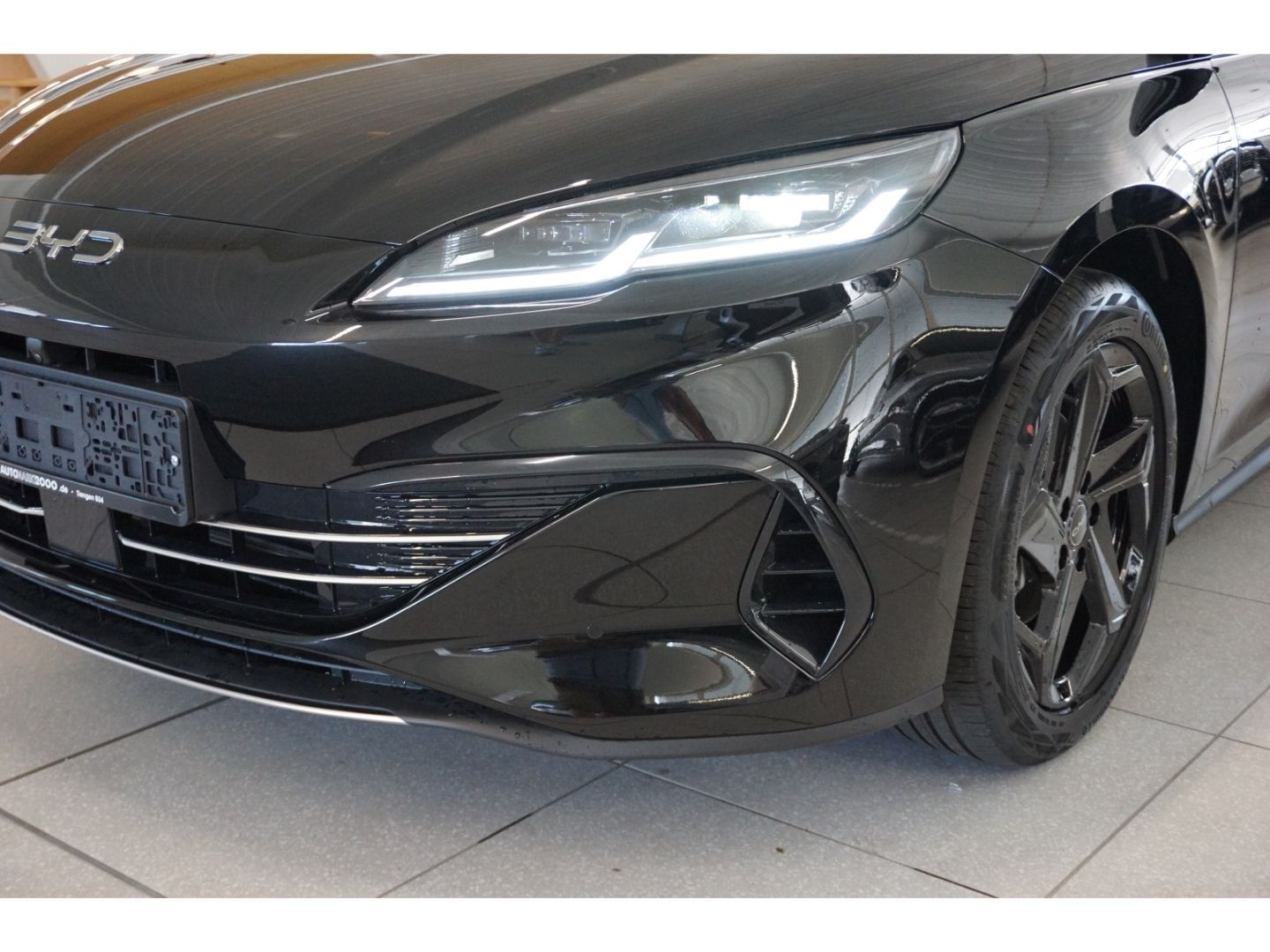 BYD SEAL 6