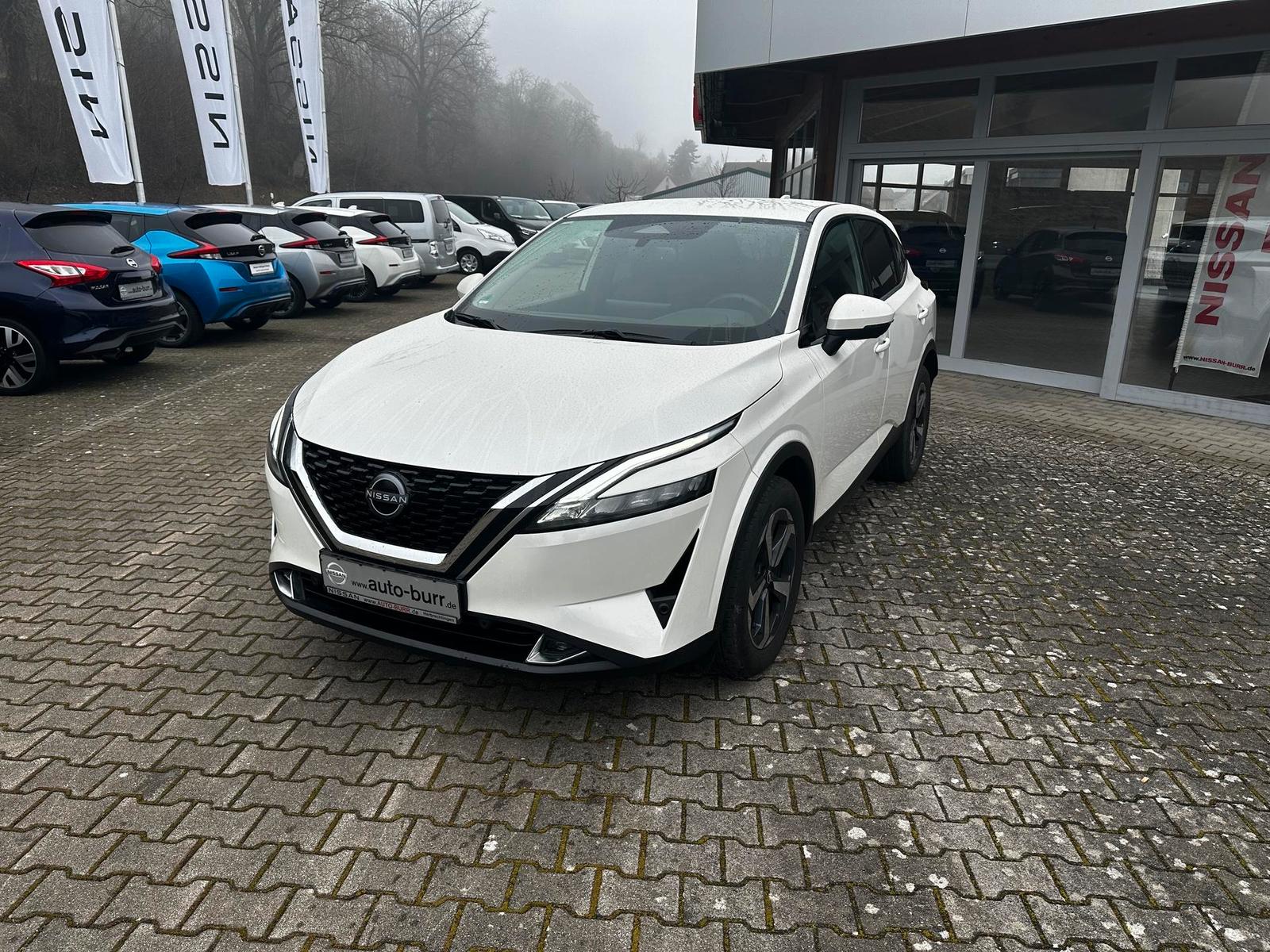 Nissan Qashqai 1.3 DIG-T 117 kW N-Connecta AHK 116 k...