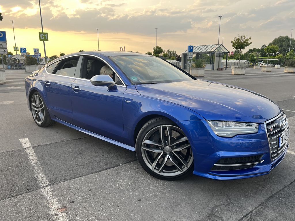 Audi S7