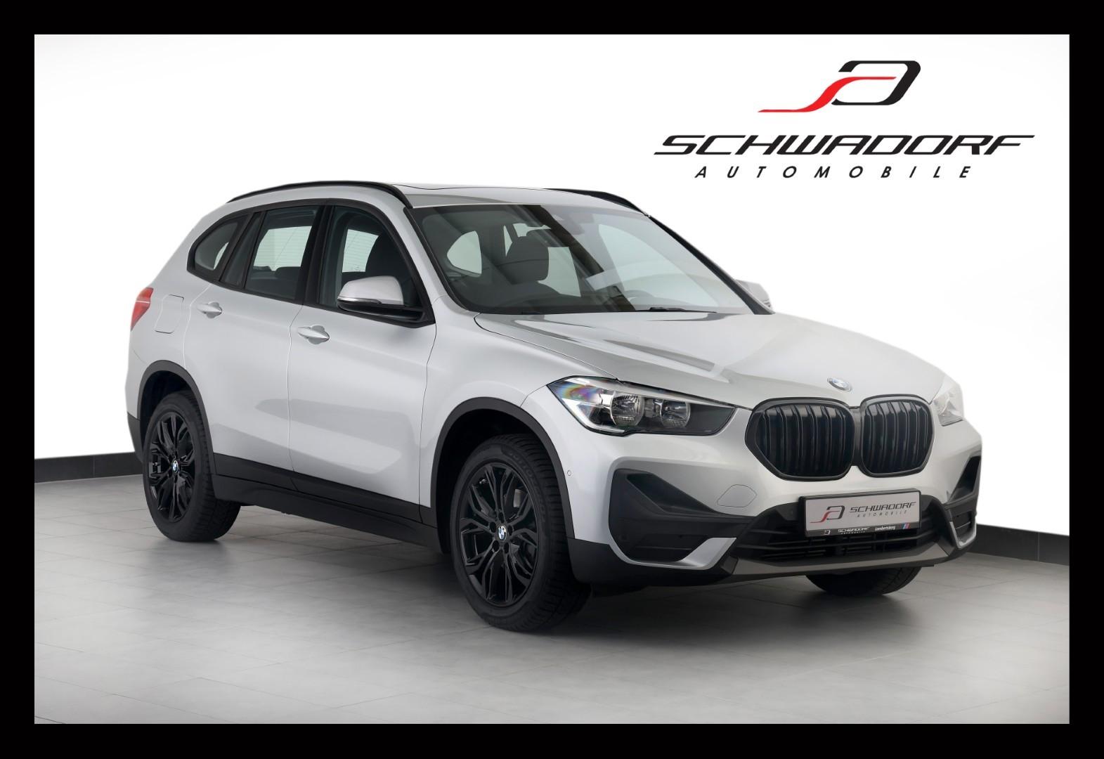 BMW X1 sDrive18i Sportsitze PANO RFK AHK 18" 1.Hand