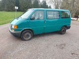 Volkswagen T4 Caravelle 2,5-l-Diesel TDI 75kW Standard - Volkswagen T4 Caravelle: Grün