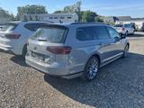 Volkswagen Passat Variant R line 4Motion Matrix/AHK/ACC/360 - Volkswagen Passat Variant: 4motion