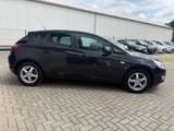 Opel Astra J Design Edition*AUTOMATIK*PDC*SHZ*GJREIF* - Opel Astra: Design