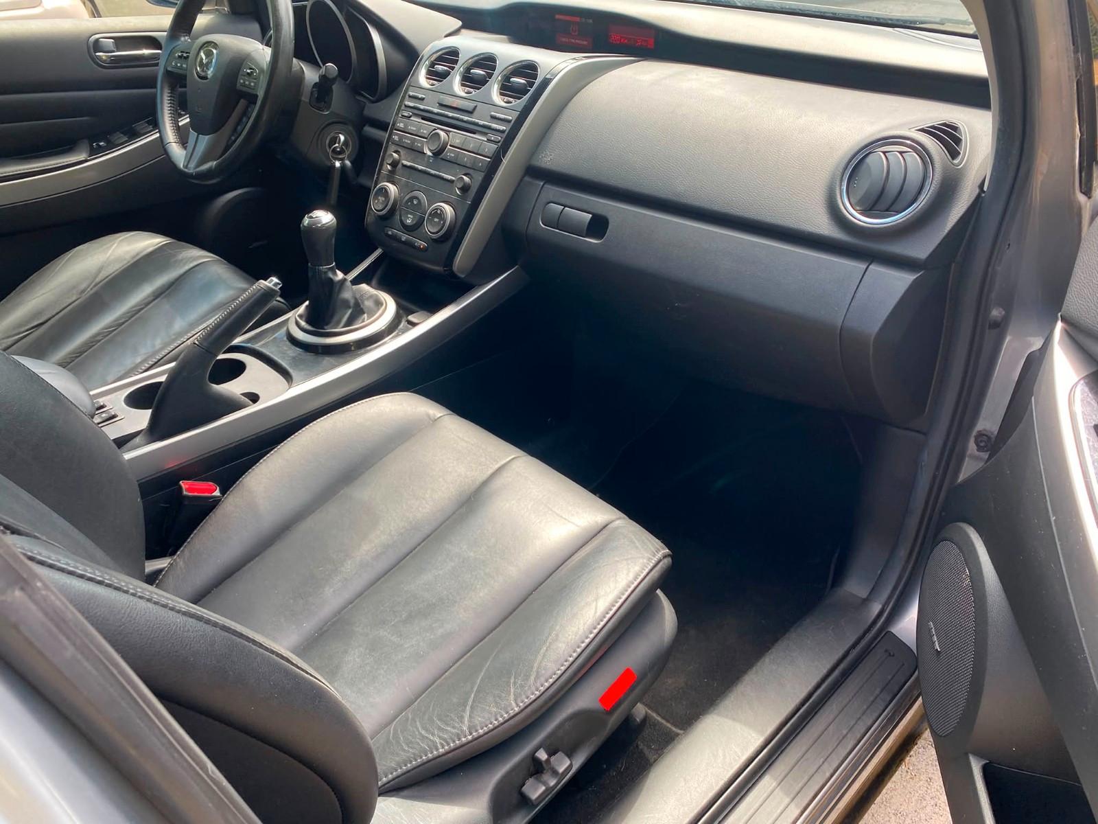 Mazda CX-7 2010 — photo 11