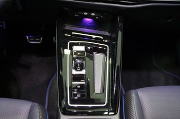 Volkswagen Golf VIII Lim. R 20 Years 4M Leder Pano