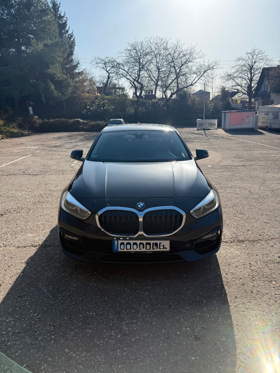 BMW 118i Sport Line Sport Line