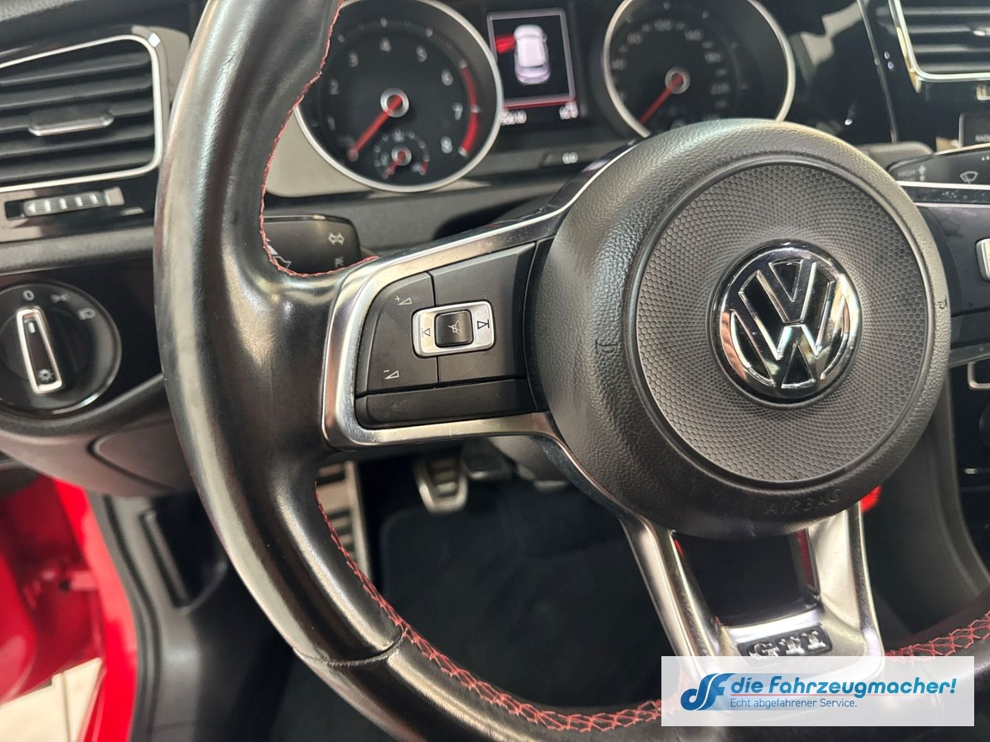 Fahrzeugabbildung Volkswagen Golf VII GTI BMT Start-Stopp Soundsystem Dynaudi
