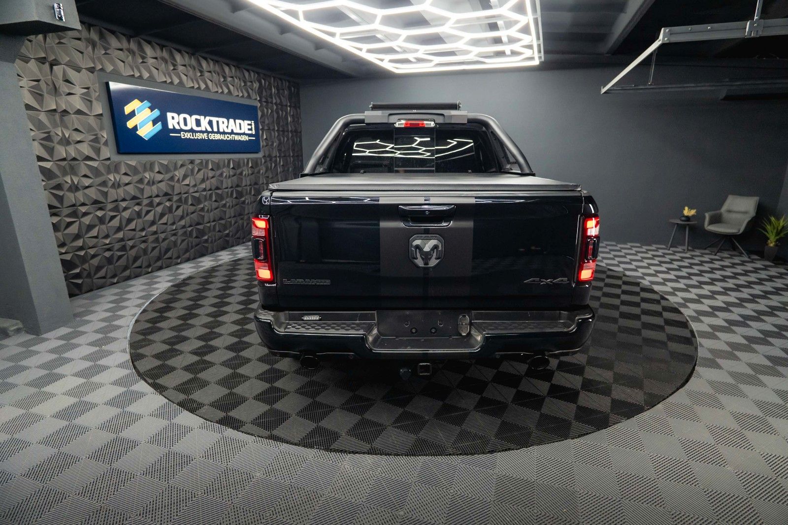 Fahrzeugabbildung Dodge RAM 5.7 V8 HEMI 4x4 LARAMIE GT NIGHT Offroad 19%