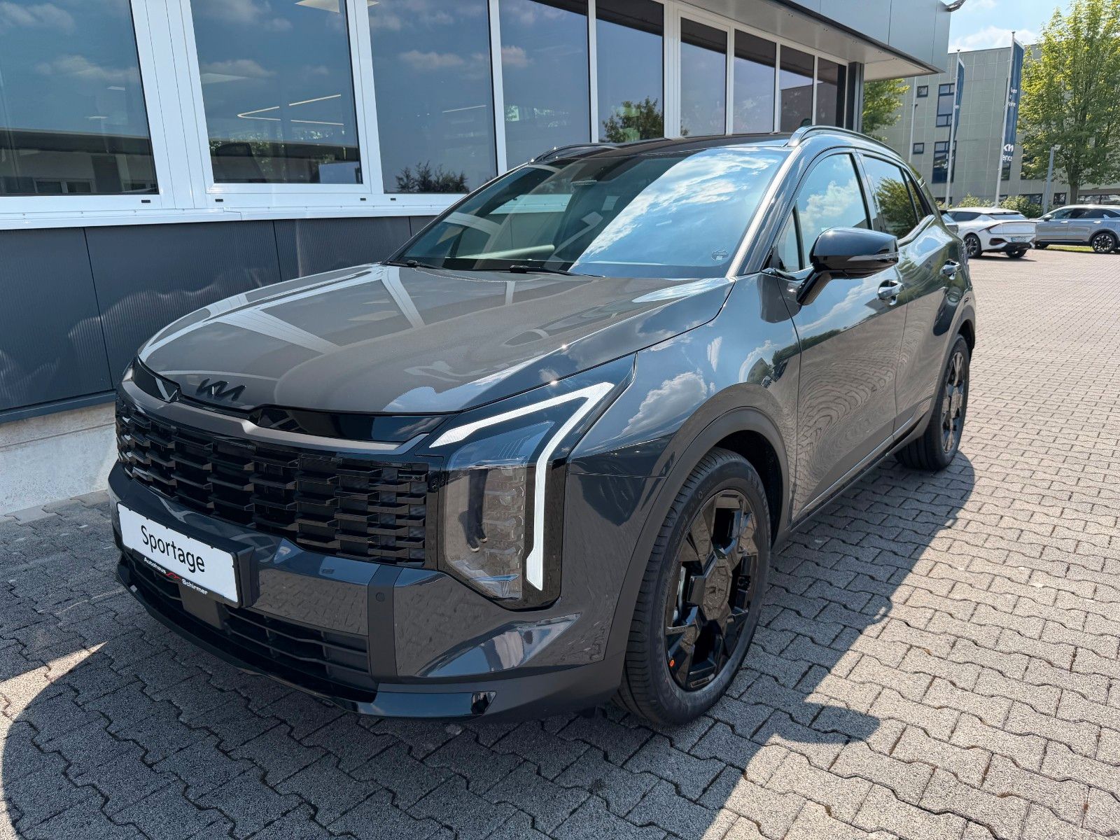Fahrzeugabbildung Kia Sportage 1.6T 2WD DCT BLACK ED SD