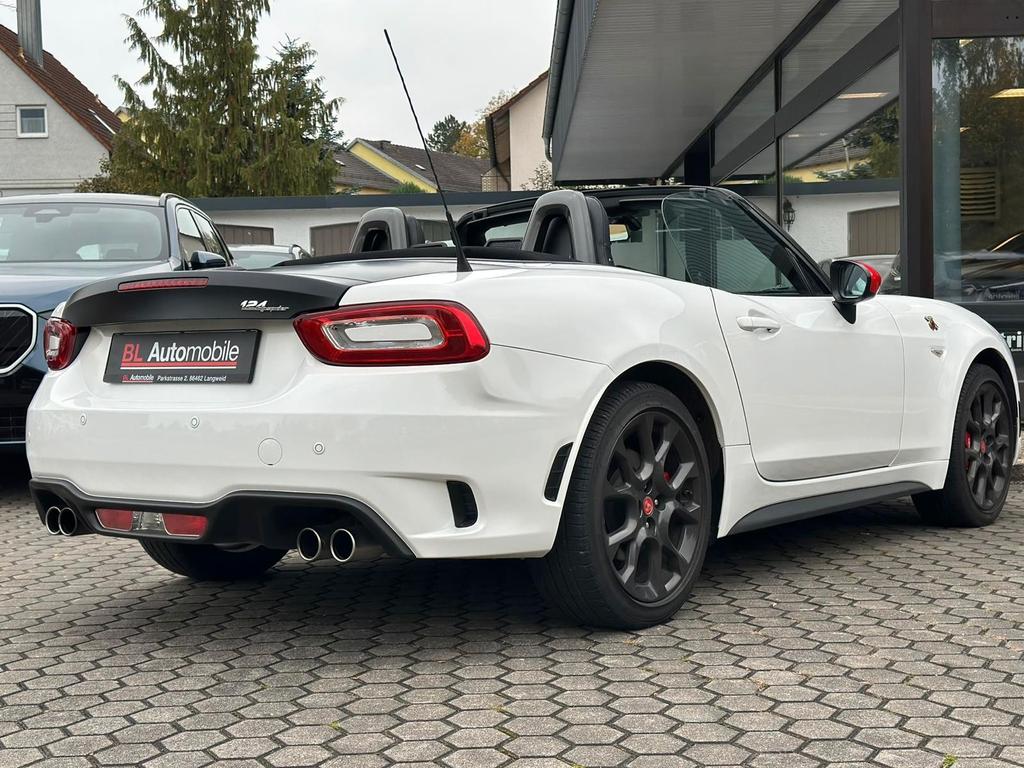 Abarth 124 Spider