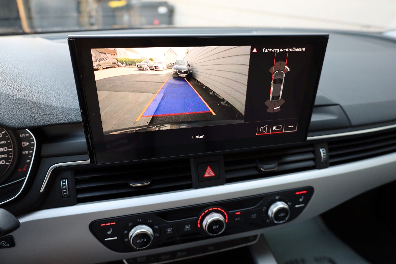 Fahrzeugabbildung Audi A5 40 TFSI SB  Leder,Navi,LED,SH,Paket Parken