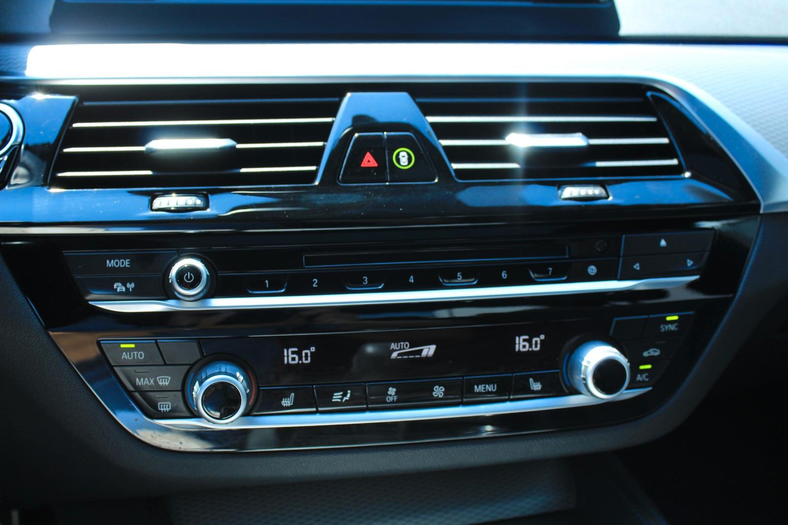 BMW 520d M SPORTPAKET+SCHIEBEDACH+LED