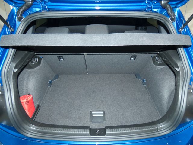 Polo 1.0 TSI R-Line DSG PANO NAVI MATRIX BERGAMO