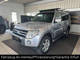 Mitsubishi Pajero 3,2 7-Sitzer Automatik 4x4 AHK - silberne Mitsubishi Pajero