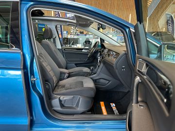 MYAUTOCENTER – Gebraucht- und Jahreswagen mit Werkstattservice in Pfaffenhofen Volkswagen Golf *1-HAND*TÜV:228*PANO*AHK*TEMPO*NAVI*PDC*