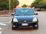 Ford Fiesta 1.4 16V 5p. Zetec - Ford Fiesta aus 2002: 1.4