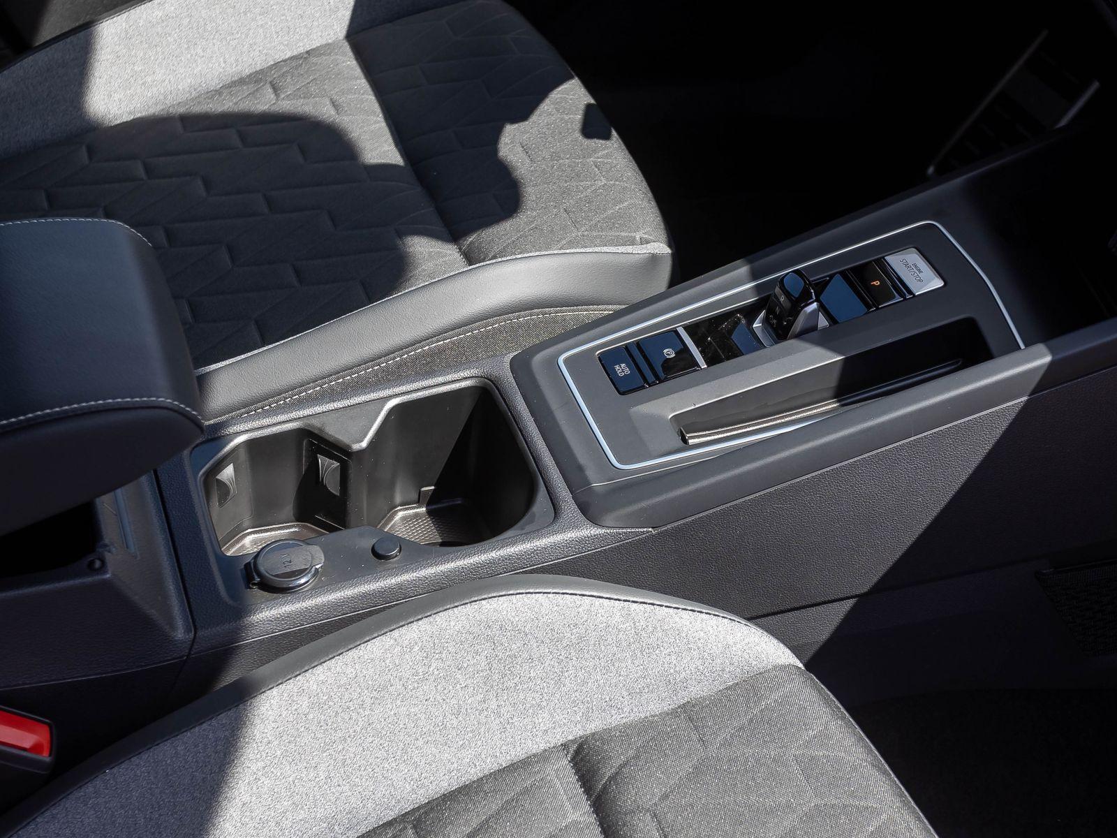 Volkswagen Golf VIII Goal 1.5 eTSI DSG Navi LED ACC EPH AHK, миниатюра 24